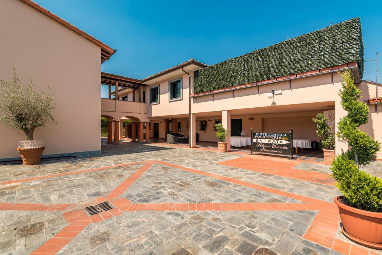 Hotel La Pietra Restaurant Fosdinovo Exteriör bild